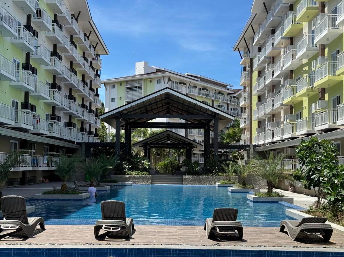 Ania Suite Room มักตัน ภายนอก รูปภาพ