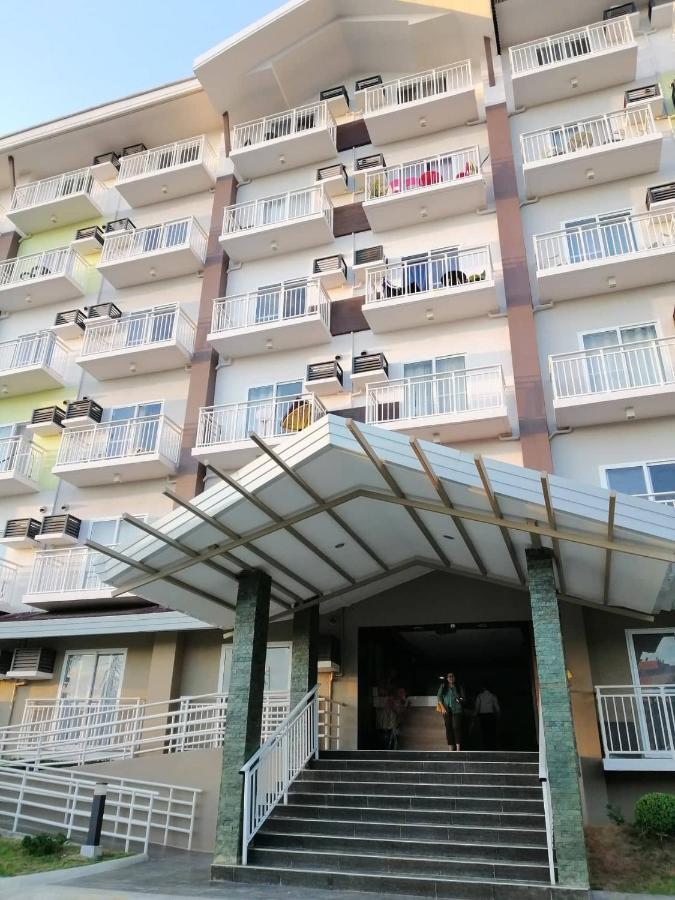 Ania Suite Room มักตัน ภายนอก รูปภาพ